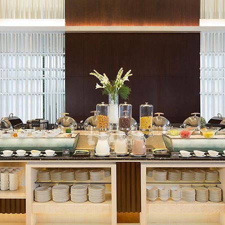 Hotel Santika Pekalongan Extérieur photo