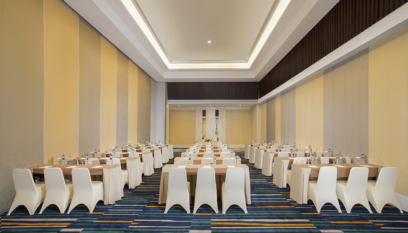 Hotel Santika Pekalongan Extérieur photo