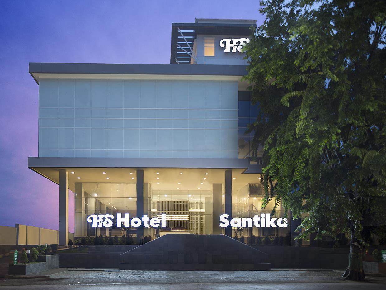 Hotel Santika Pekalongan Extérieur photo