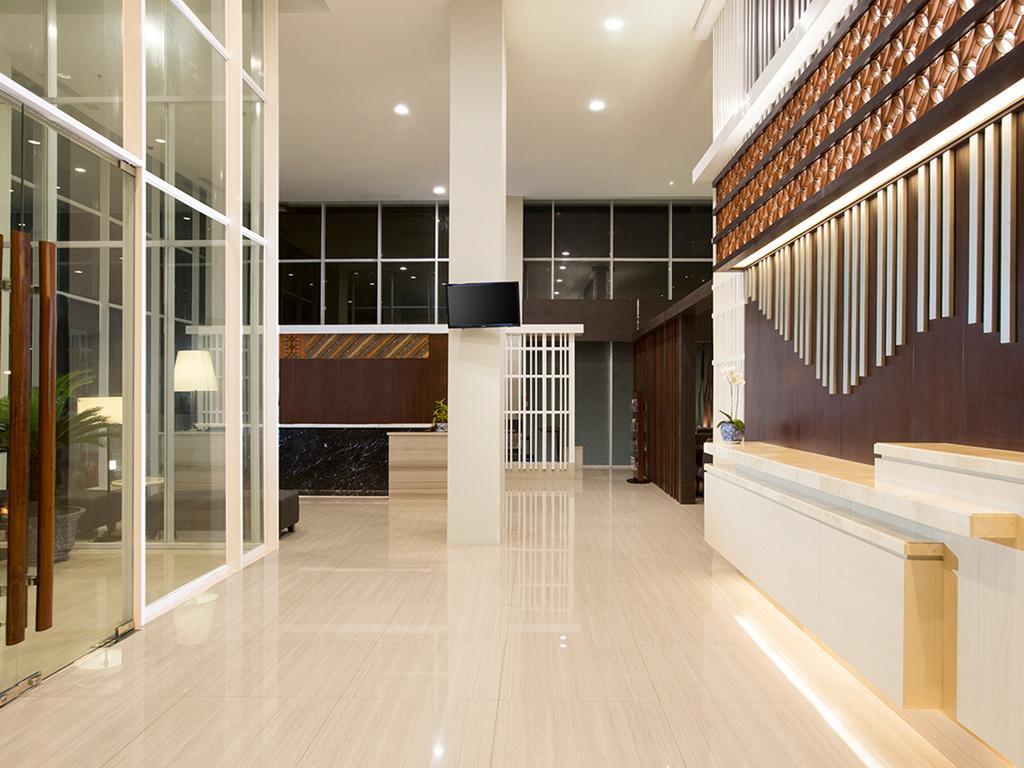 Hotel Santika Pekalongan Extérieur photo